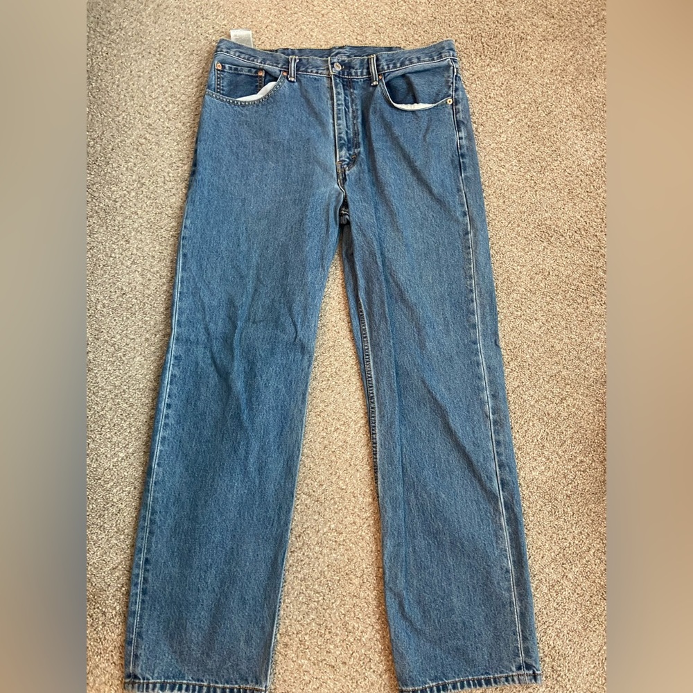 Levi Jeans - Picture 3 of 3